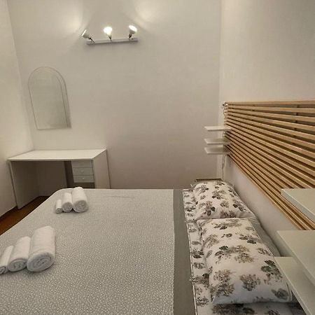 Ferienwohnung Cleo Rosa Ancona Exterior foto